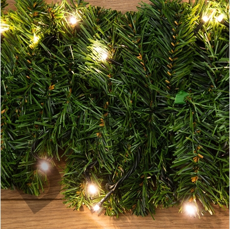 Еловый шлейф искусственный  2,7 м Теплое белое свечение 80 LED