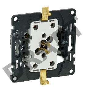 Силовая розетка двойная 2х2К+З 16А 250В. Безвинтовые зажимы Valena IN'MATIC.