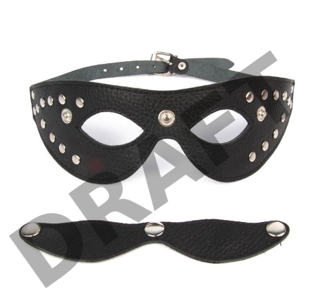 Черная маска со съемными шорами на заклепках