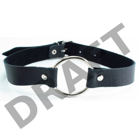 Черный кожаный кляп с кольцом