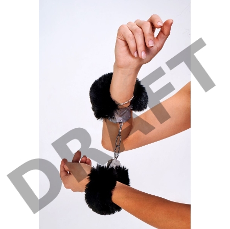 Дерзкие наручники с пушистым черным мехом (Be Mine)