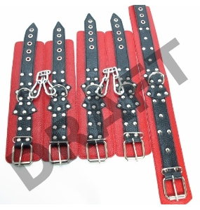 Набор кожаных красно-черных БДСМ-аксессуаров