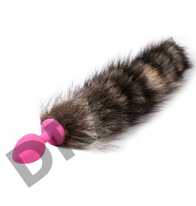 Розовая силиконовая анальная пробка с полосатым хвостиком