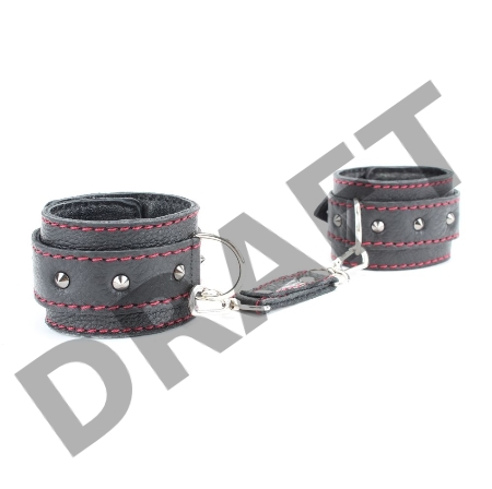 Черные наручники из натуральной кожи с контрастной строчкой